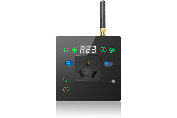 Smart plug controller
